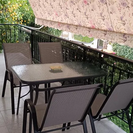 Apartment Sofia's 9min. Athens Airport