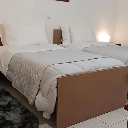Sofia's 9min. Athens Airport Apartment Artemida (Attica)