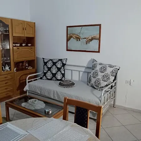 Apartment Sofia's 9min. Athens Airport